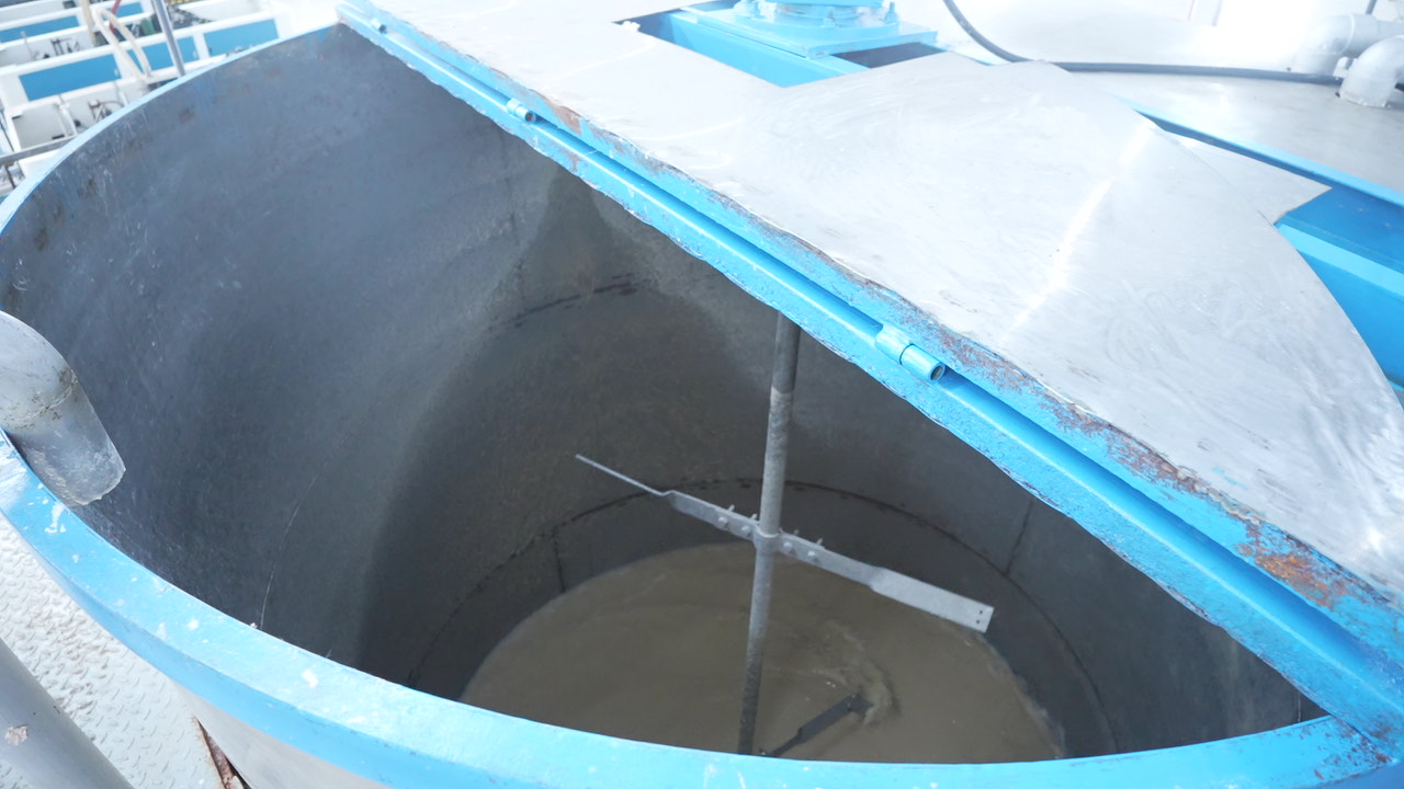 Plate moulding process
